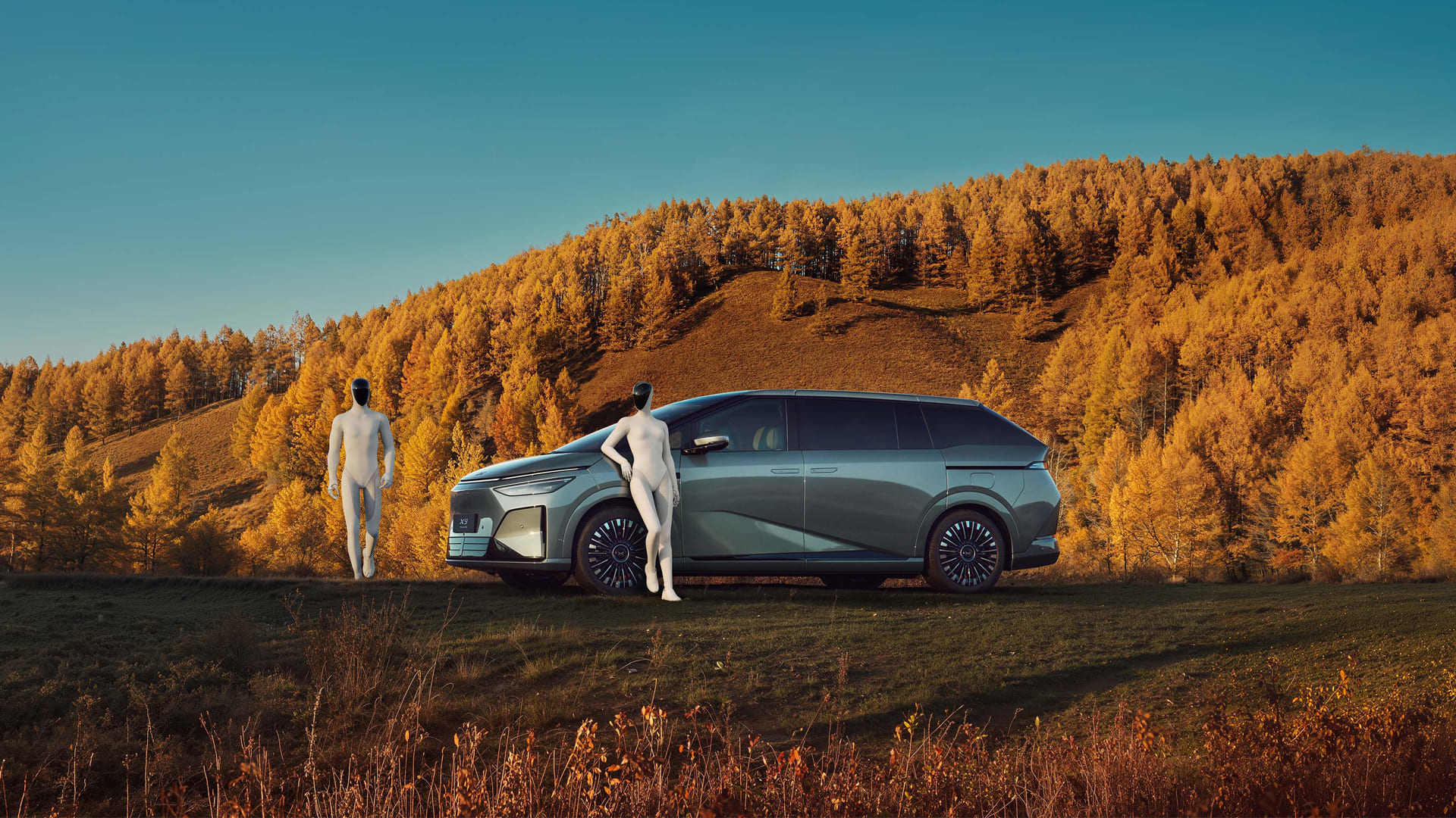 Електромобілі X-Peng X9 PHEV з Китаю